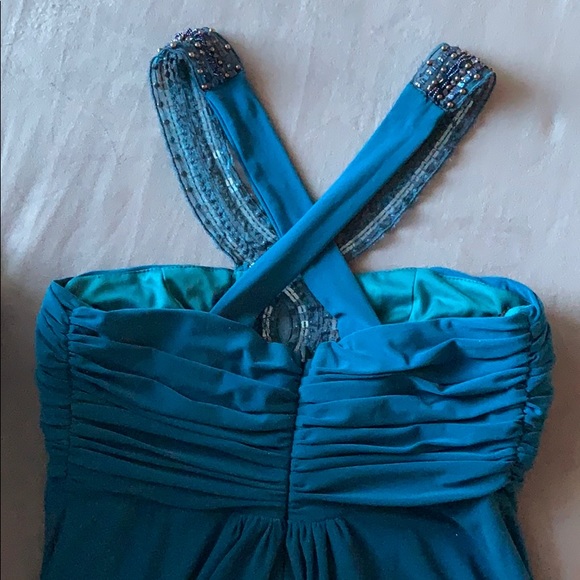 Beautiful turquoise dress - Picture 4 of 4